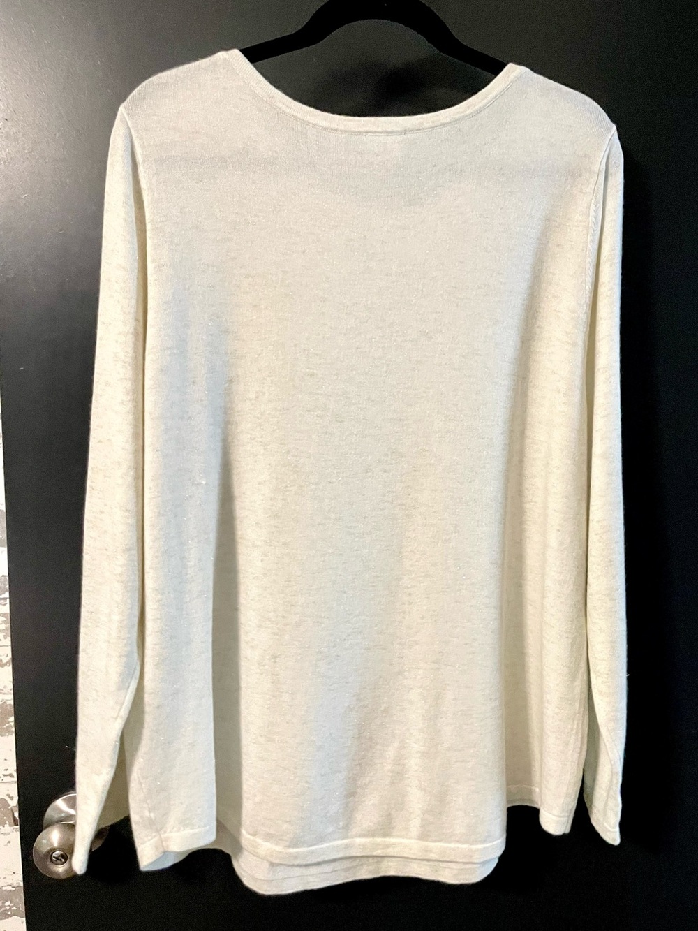 Chico's Size 3 Cream Long Sleeve Crewneck lightweight sweater with cashmere gold - Picture 5 of 8